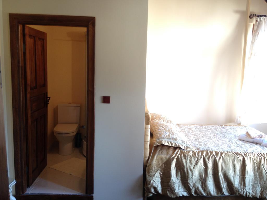 Papazin Konagi Hotell Ayvalı Rom bilde